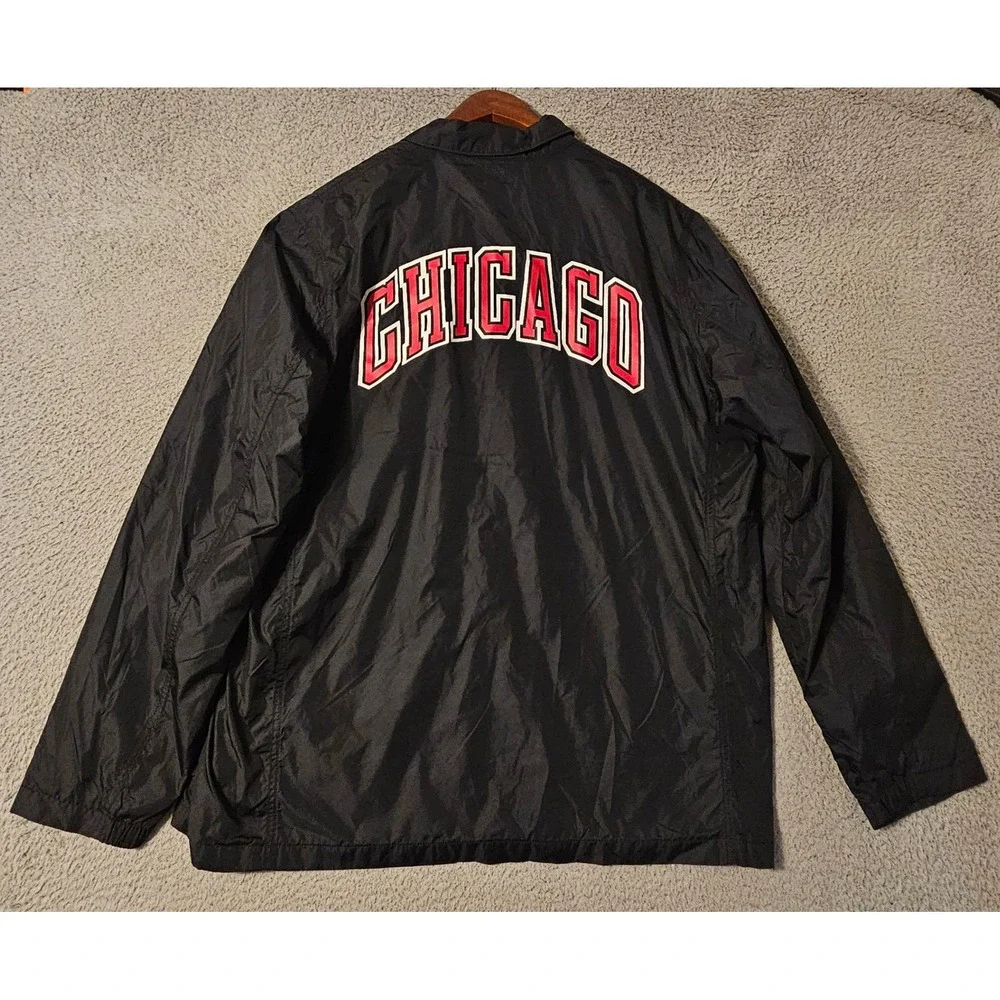 Levis NBA Chicago Bulls Coaches Jacket Mens Size Large Black Nylon Windbreaker